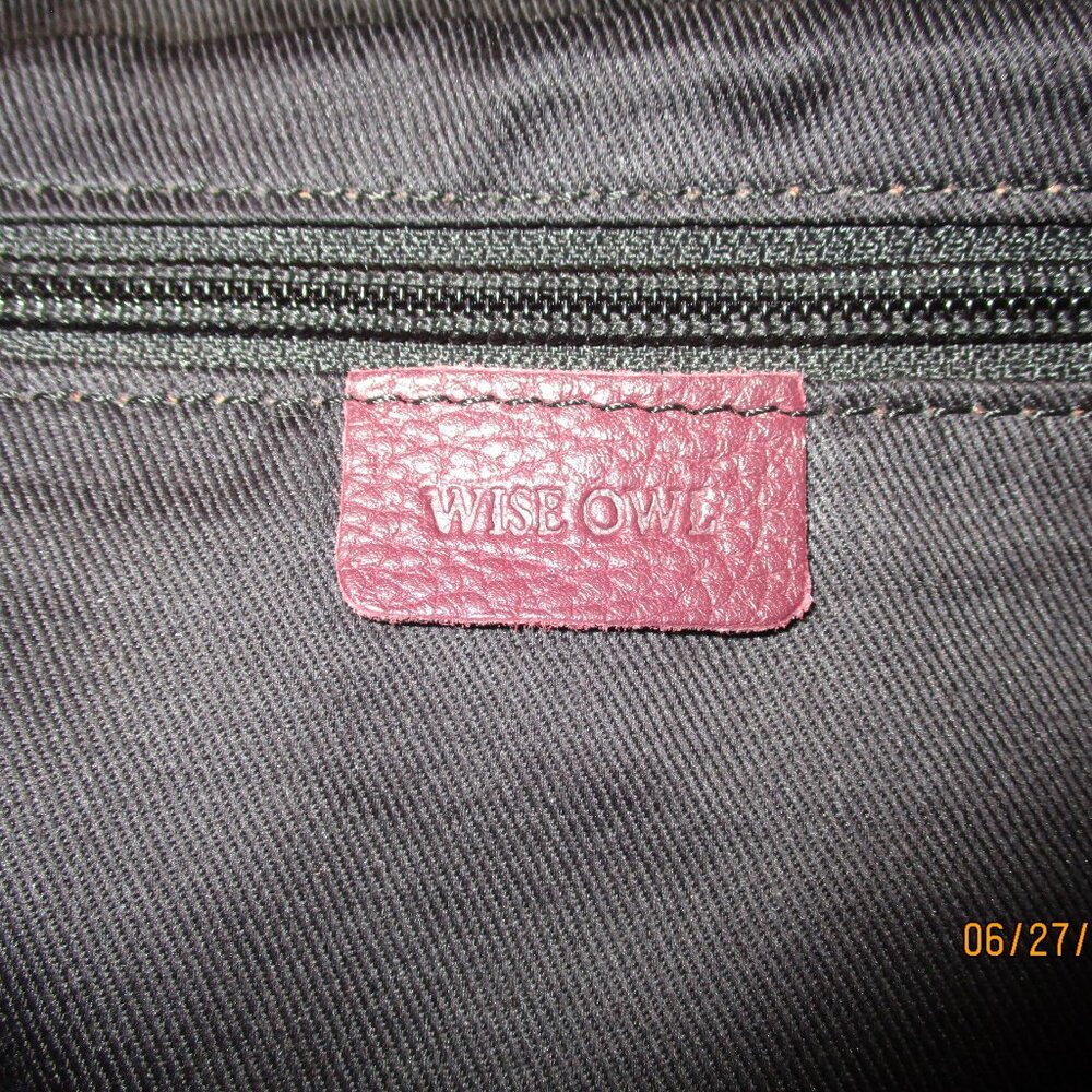 Wise Owl Crossbody Bag - Picture 12 of 15
